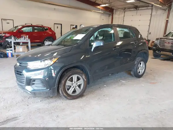 KL7CJNSB9MB347095 2021 CHEVROLET TRAX - Image 2