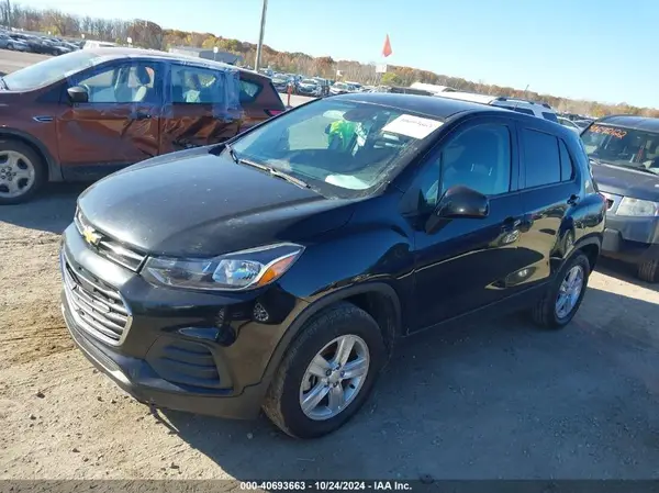 KL7CJNSB9MB349977 2021 CHEVROLET TRAX - Image 2