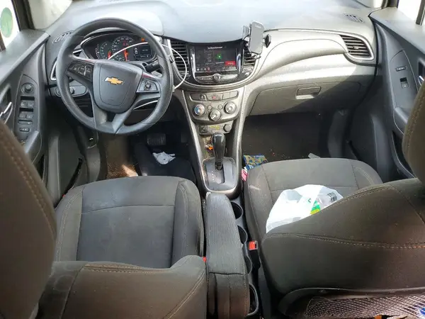 KL7CJNSB9MB351051 2021 CHEVROLET TRAX - Image 8