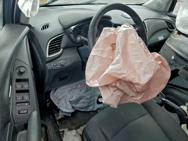 KL7CJNSB9MB351602 2021 CHEVROLET TRAX - Image 8