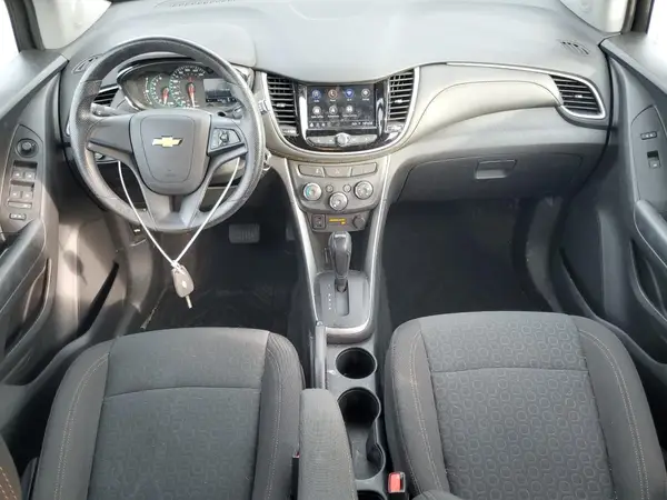 KL7CJNSB9MB357366 2021 CHEVROLET TRAX - Image 8