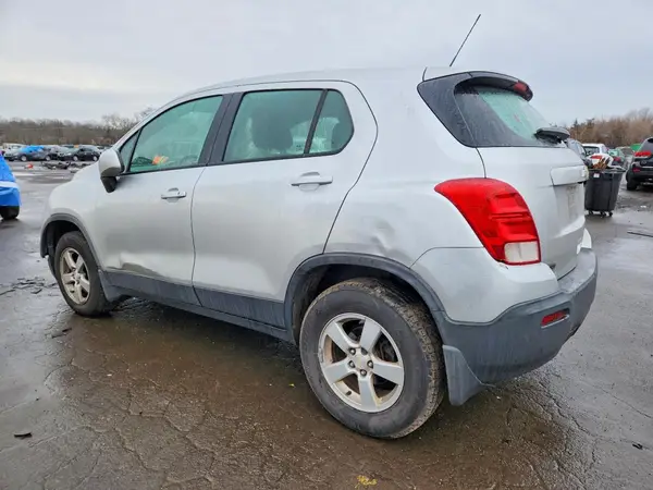 KL7CJNSBXGB517999 2016 CHEVROLET TRAX - Image 2