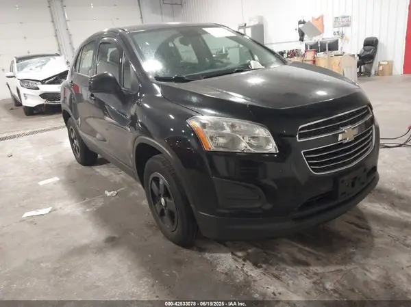 KL7CJNSBXGB621781 2016 CHEVROLET TRAX - Image 1