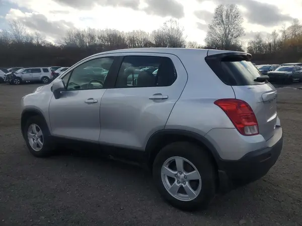 KL7CJNSBXGB625331 2016 CHEVROLET TRAX - Image 2