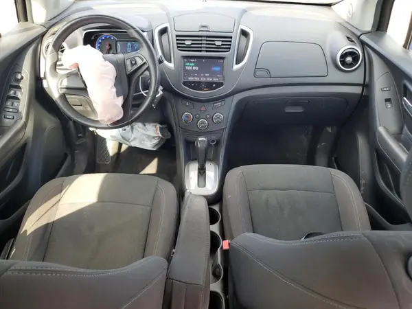 KL7CJNSBXGB685870 2016 CHEVROLET TRAX - Image 8