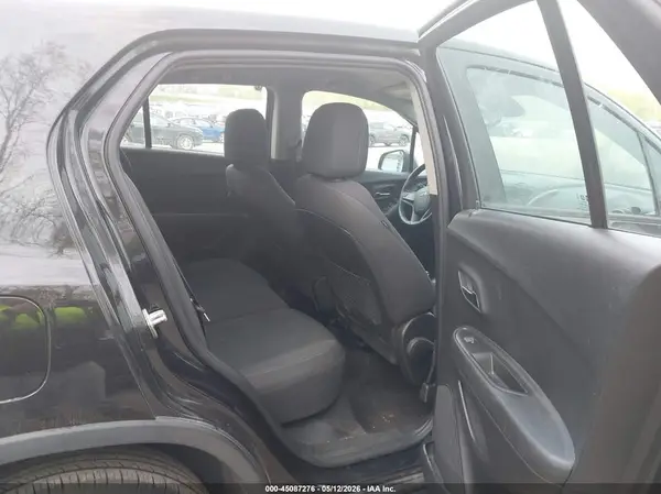 KL7CJNSBXGB698831 2016 CHEVROLET TRAX - Image 8