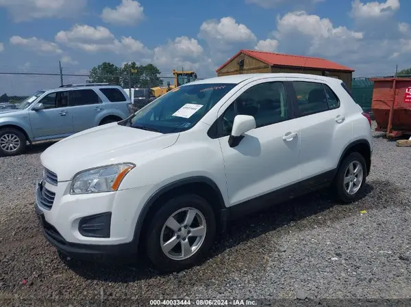 KL7CJNSBXGB754878 2016 CHEVROLET TRAX - Image 2