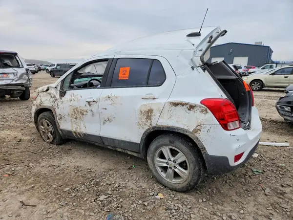 KL7CJNSBXHB176959 2017 CHEVROLET TRAX - Image 2