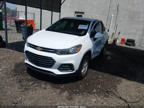 KL7CJNSBXHB219406 2017 CHEVROLET TRAX - Image 2