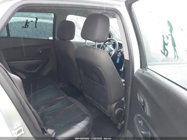 KL7CJNSBXJB710161 2018 CHEVROLET TRAX - Image 8