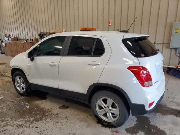 KL7CJNSBXLB049525 2020 CHEVROLET TRAX - Image 2