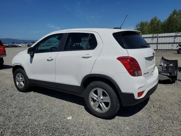 KL7CJNSBXLB066678 2020 CHEVROLET TRAX - Image 2