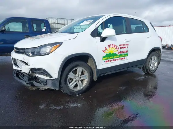 KL7CJNSBXLB075655 2020 CHEVROLET TRAX - Image 2