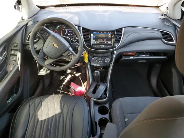 KL7CJNSBXLB086073 2020 CHEVROLET TRAX - Image 8