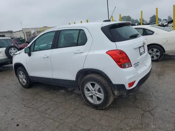 KL7CJNSBXLB092178 2020 CHEVROLET TRAX - Image 2