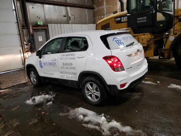 KL7CJNSBXLB093587 2020 CHEVROLET TRAX - Image 2