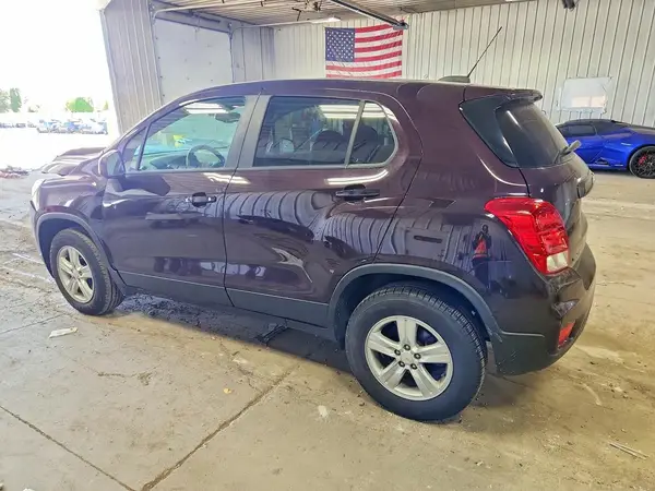 KL7CJNSBXMB348160 2021 CHEVROLET TRAX - Image 2