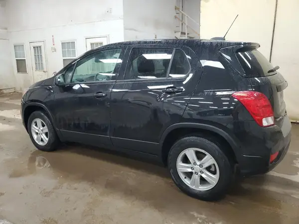 KL7CJNSBXMB348224 2021 CHEVROLET TRAX - Image 2