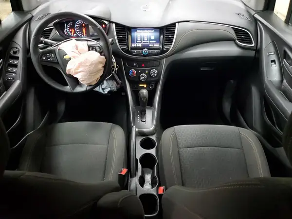KL7CJNSBXMB348224 2021 CHEVROLET TRAX - Image 8