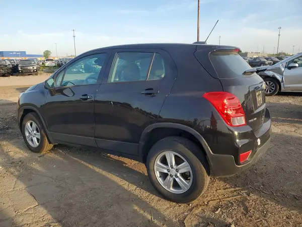 KL7CJNSBXMB360129 2021 CHEVROLET TRAX - Image 2