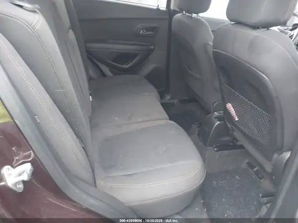 KL7CJNSBXMB360390 2021 CHEVROLET TRAX - Image 8