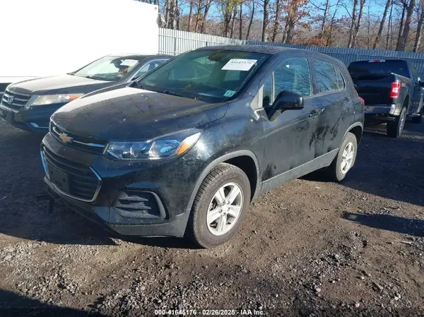 KL7CJNSM0MB377281 2021 CHEVROLET TRAX - Image 2