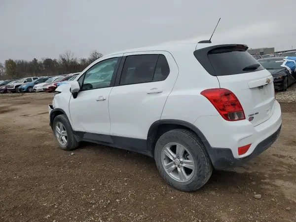 KL7CJNSM0NB502376 2022 CHEVROLET TRAX - Image 2