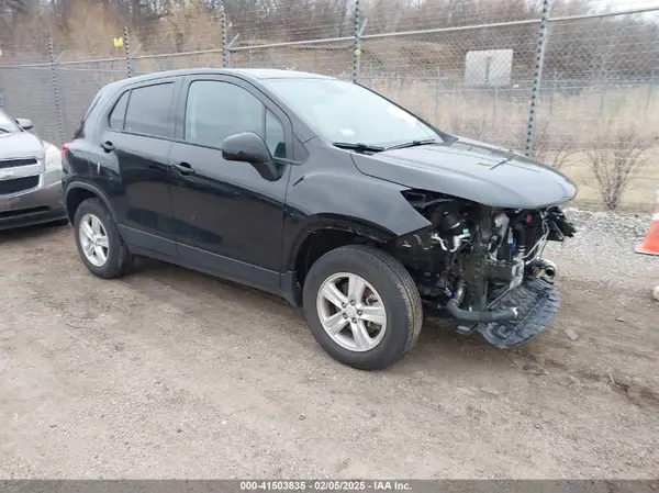 KL7CJNSM0NB509876 2022 CHEVROLET TRAX - Image 1