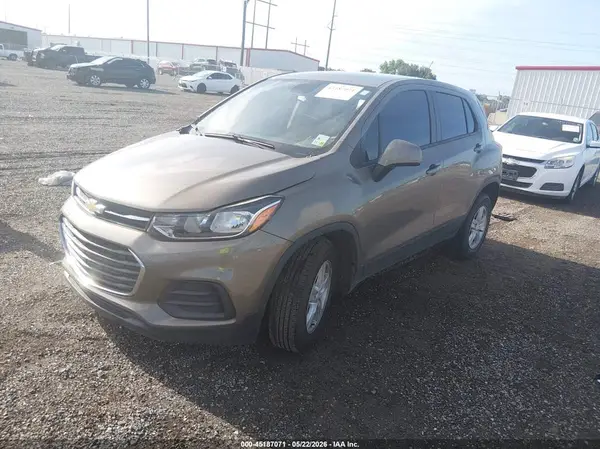 KL7CJNSM0NB525110 2022 CHEVROLET TRAX - Image 2