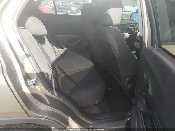 KL7CJNSM0NB525110 2022 CHEVROLET TRAX - Image 8