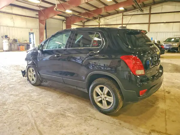 KL7CJNSM0NB552212 2022 CHEVROLET TRAX - Image 2