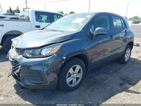 KL7CJNSM1MB361316 2021 CHEVROLET TRAX - Image 2