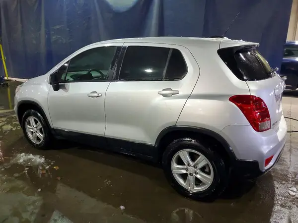 KL7CJNSM1MB374356 2021 CHEVROLET TRAX - Image 2