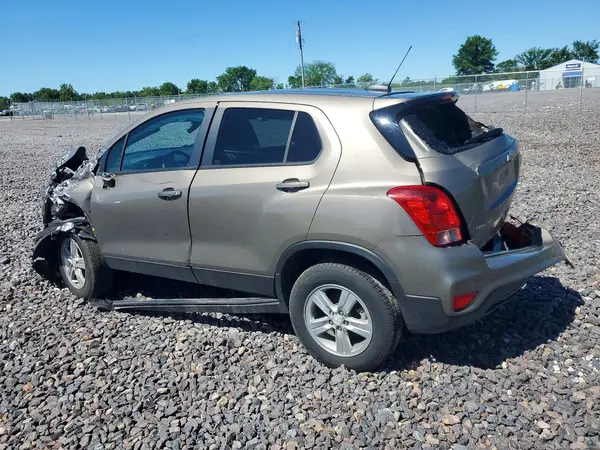 KL7CJNSM1MB376740 2021 CHEVROLET TRAX - Image 2