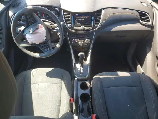KL7CJNSM1MB376740 2021 CHEVROLET TRAX - Image 8