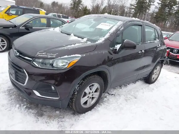 KL7CJNSM1NB504895 2022 CHEVROLET TRAX - Image 2