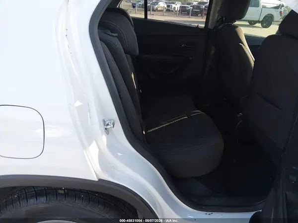 KL7CJNSM1NB507683 2022 CHEVROLET TRAX - Image 8