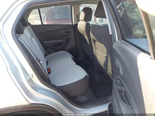 KL7CJNSM1NB544166 2022 CHEVROLET TRAX - Image 8