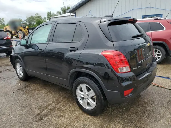 KL7CJNSM1NB544667 2022 CHEVROLET TRAX - Image 2