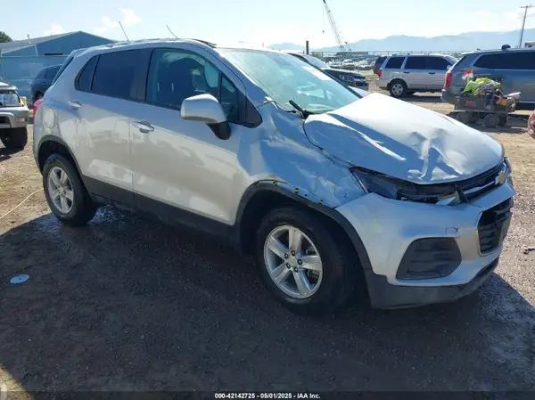KL7CJNSM1NB551540 2022 CHEVROLET TRAX - Image 1