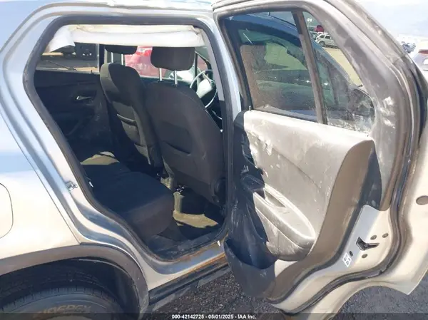 KL7CJNSM1NB551540 2022 CHEVROLET TRAX - Image 8