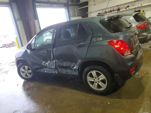 KL7CJNSM2MB368386 2021 CHEVROLET TRAX - Image 2