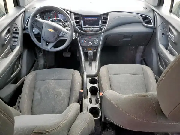 KL7CJNSM2MB374687 2021 CHEVROLET TRAX - Image 8