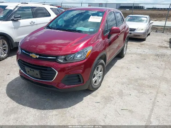 KL7CJNSM2MB376505 2021 CHEVROLET TRAX - Image 2