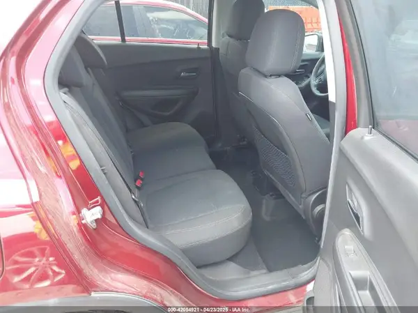 KL7CJNSM2MB376505 2021 CHEVROLET TRAX - Image 8