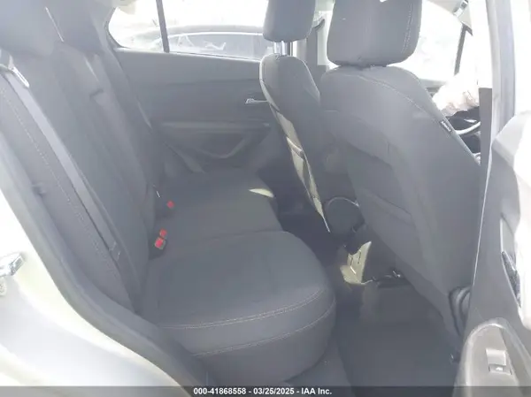 KL7CJNSM2NB502220 2022 CHEVROLET TRAX - Image 8