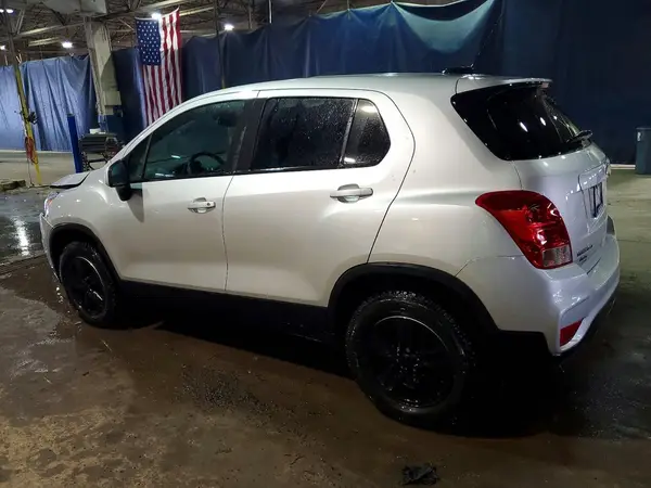 KL7CJNSM2NB513346 2022 CHEVROLET TRAX - Image 2