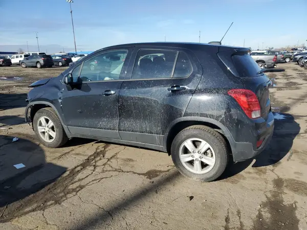 KL7CJNSM2NB514996 2022 CHEVROLET TRAX - Image 2