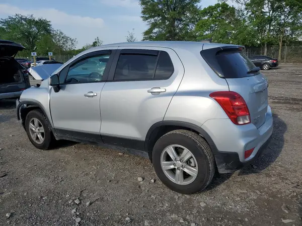 KL7CJNSM2NB544984 2022 CHEVROLET TRAX - Image 2