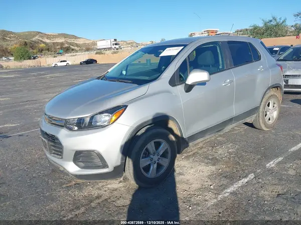 KL7CJNSM2NB545214 2022 CHEVROLET TRAX - Image 2